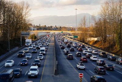 Waarom de verkeersdrukte dit najaar extra hard toeslaat