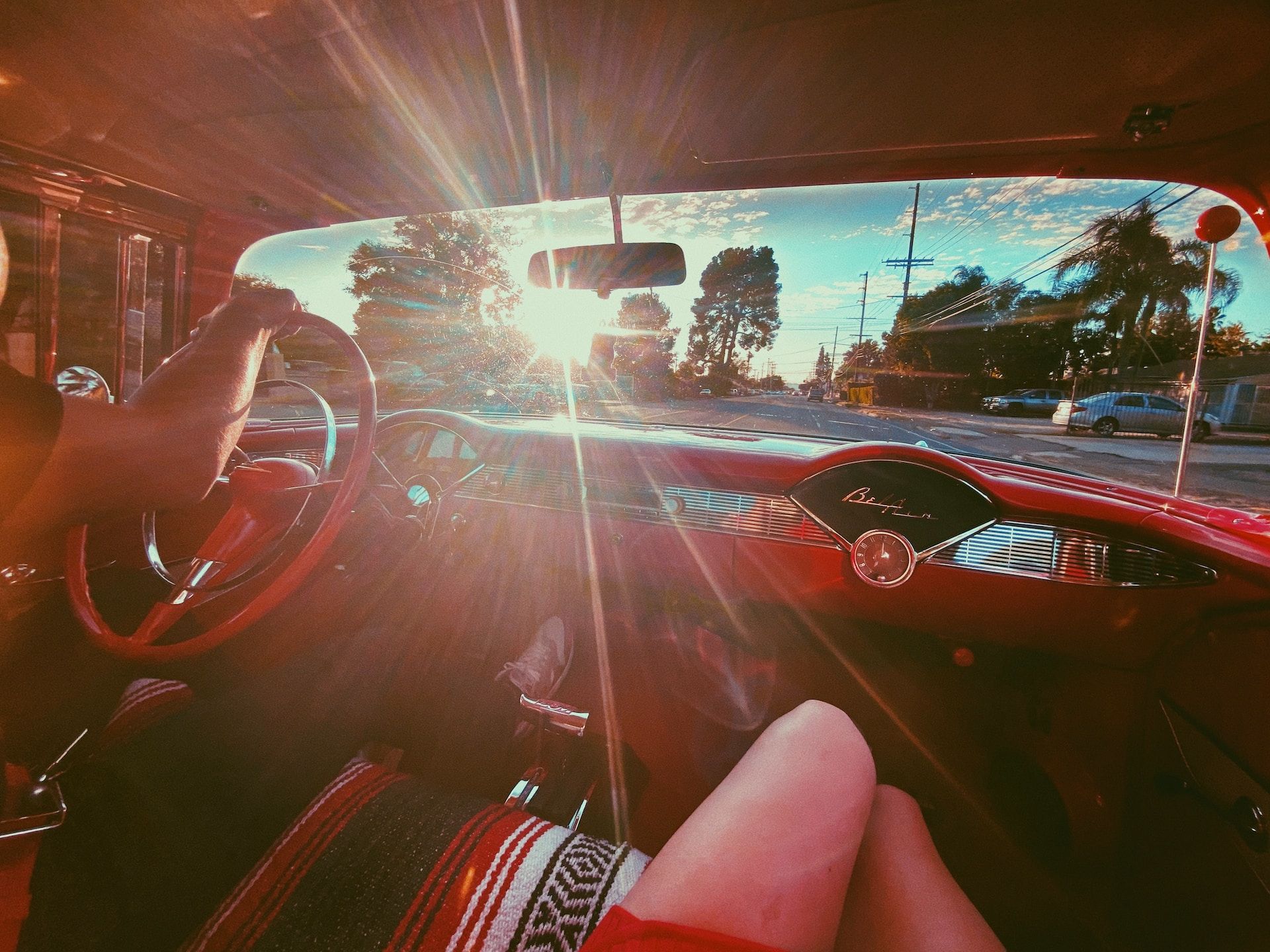 Hoe je brandstof kunt besparen en efficiënter kunt rijden